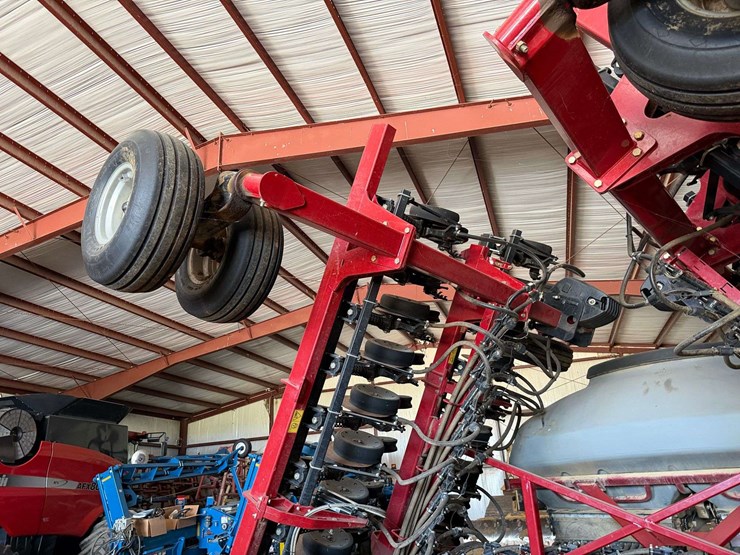 2014-case--ih-500t-air-drill-image-7