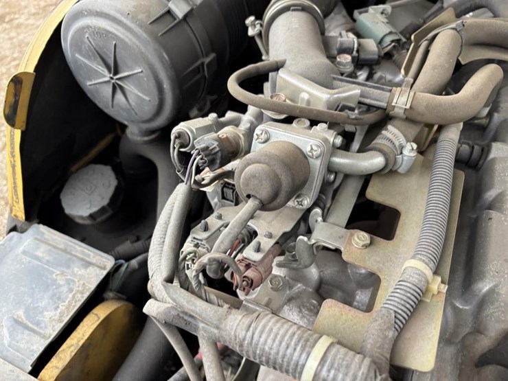 2020-caterpillar-2c6000-image-34