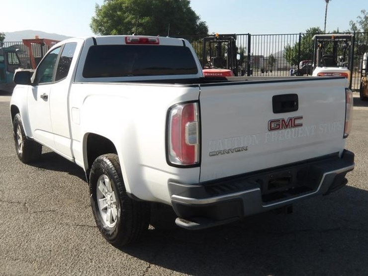 2016-gmc-canyon-image-4