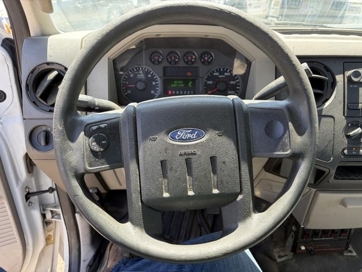 2008-ford-f250-image-12