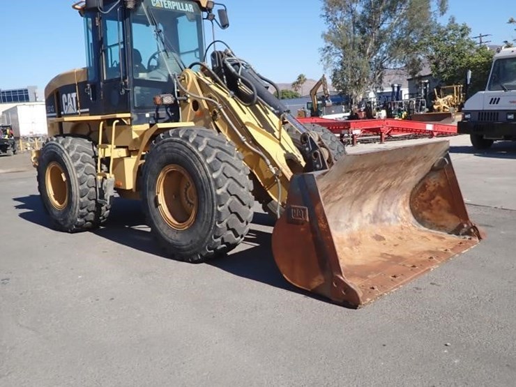 caterpillar-924g-wheel-loader-image-2