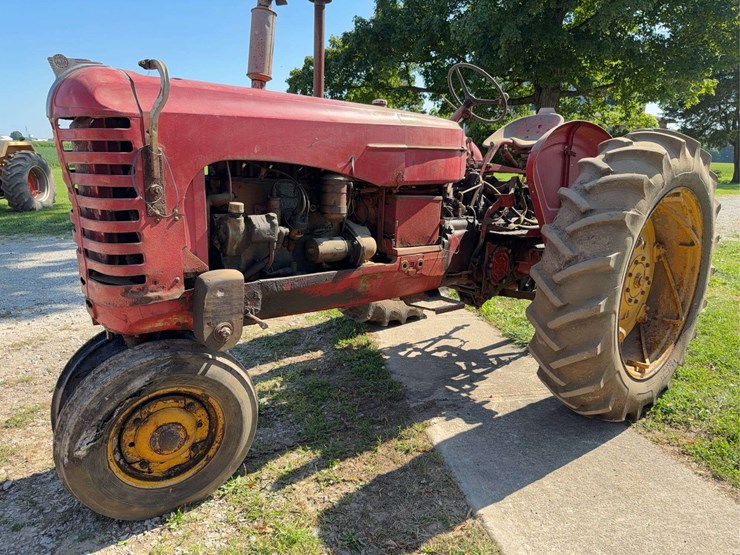 massey-harris-444-image-1