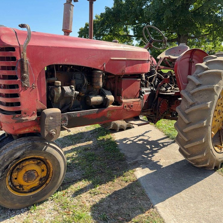 MASSEY-HARRIS 444