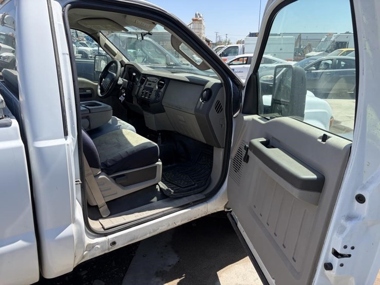 2008-ford-f250-image-10