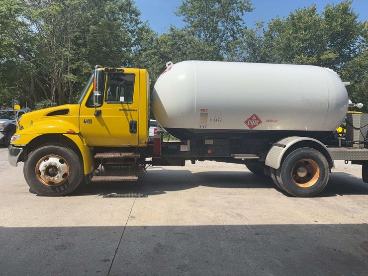 2006-international-durastar-4400-image-8