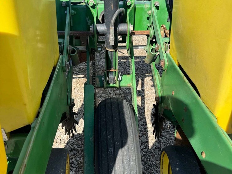 john-deere-7200-image-17