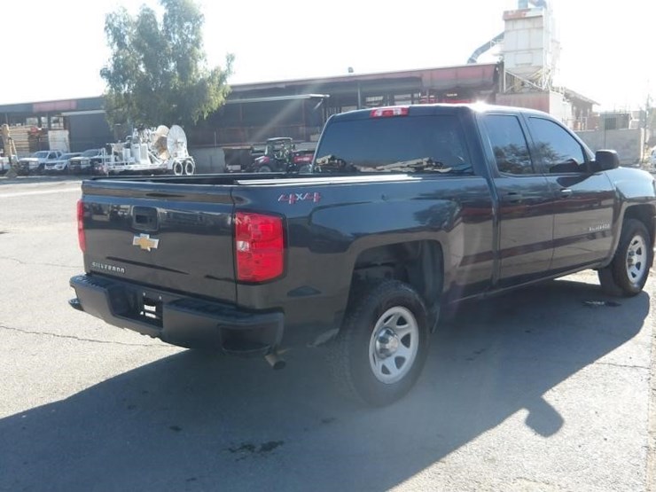 2018-chevrolet-silverado-1500-image-4
