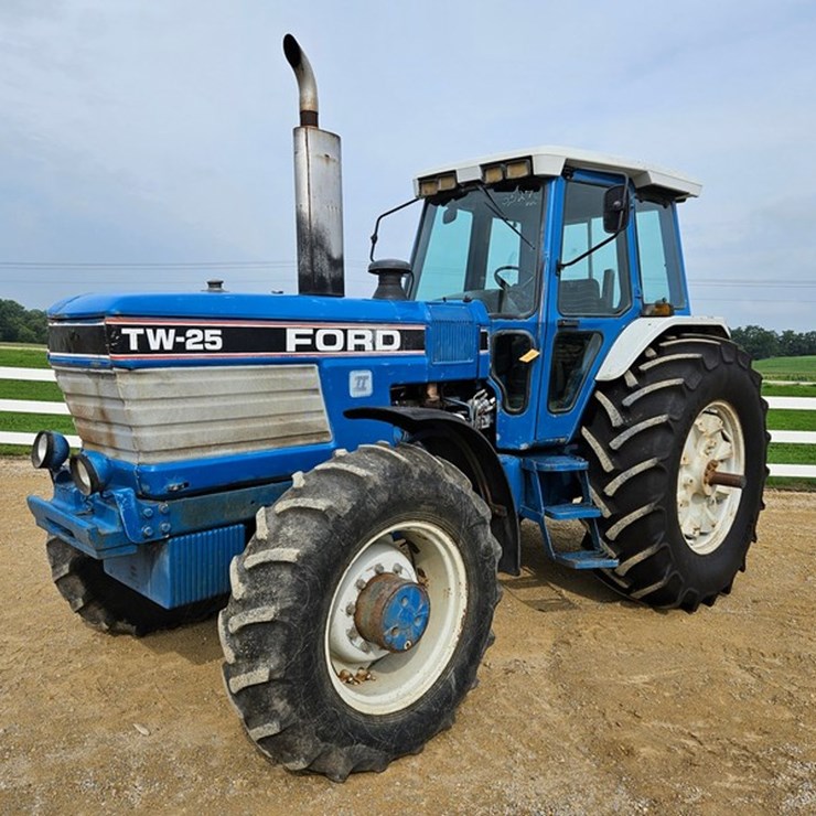 FORD TRACTOR