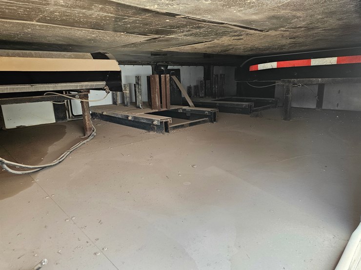 competition-trailers-40’-x-102”-t/a-mobile-office-trailer-image-12