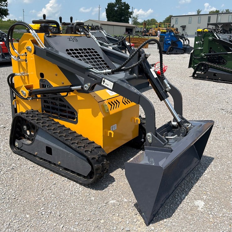 #20 • NEW ZJG ZJ-380 MINI SKID STEER