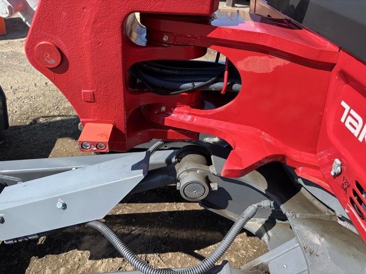 2022-takeuchi-tb235-2-image-21
