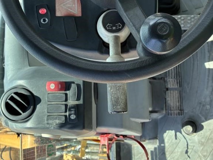 2008-caterpillar-430e-image-26