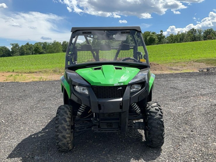 2016-arctic-cat-700-image-8