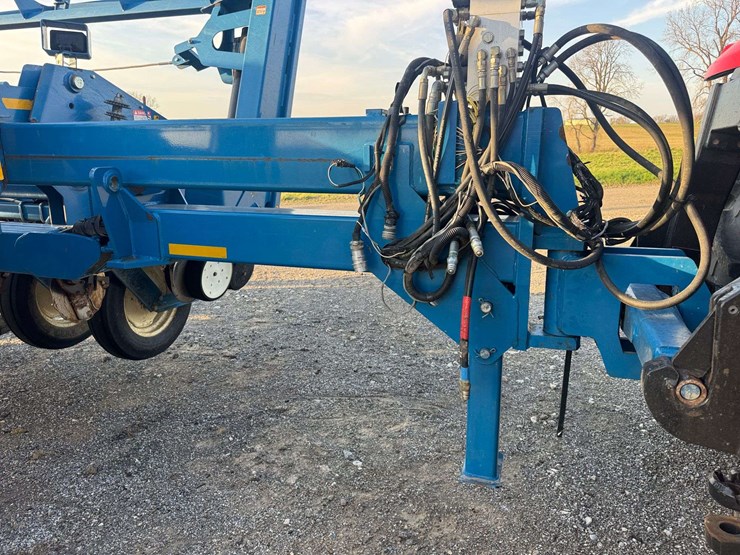 kinze-3800-image-26
