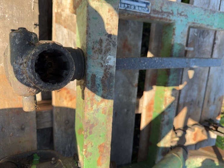 john-deere-350-image-10