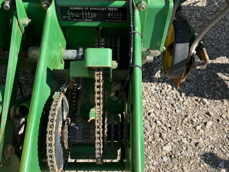 john-deere-7200-image-42