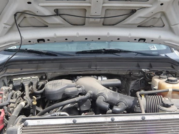 2011-ford-f550-image-10
