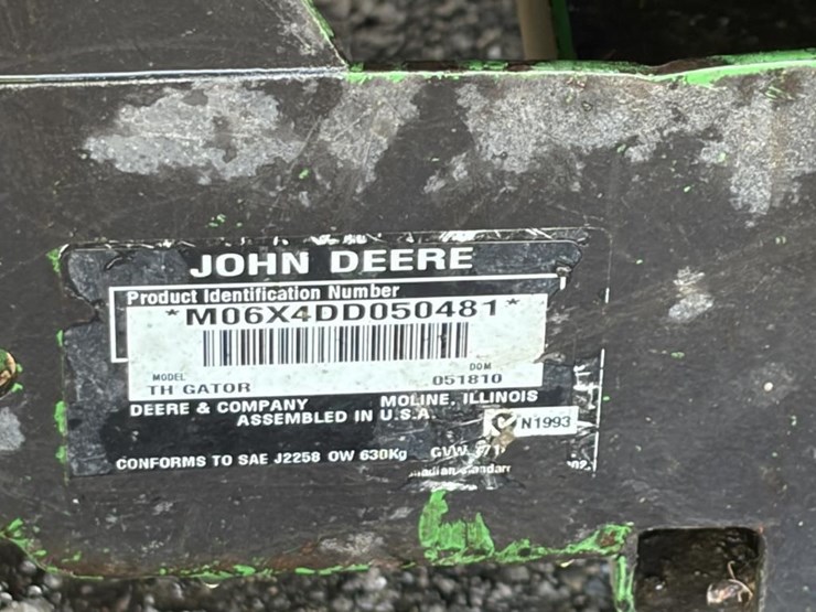2010-john-deere-gator-image-19