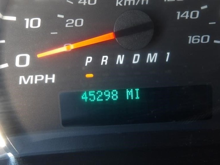 2014-utility-van-image-16