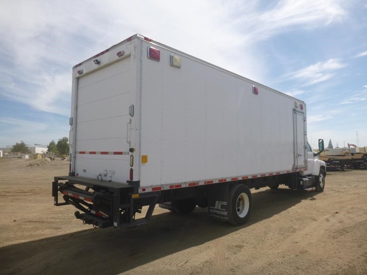 2008-gmc-c7500-reefer-box-truck-image-3