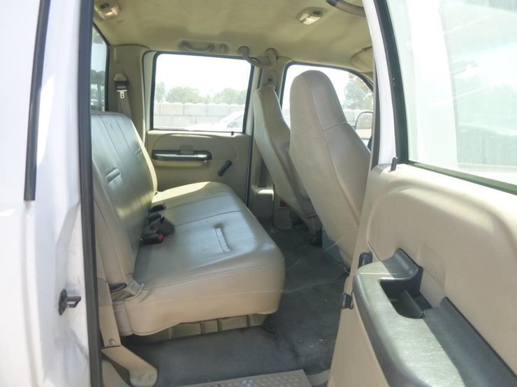 2006-ford-f450-image-24