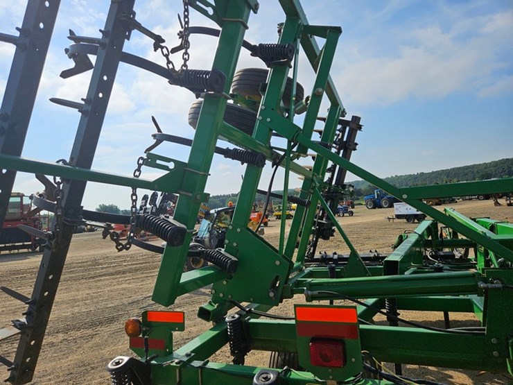 john-deere-726-image-47