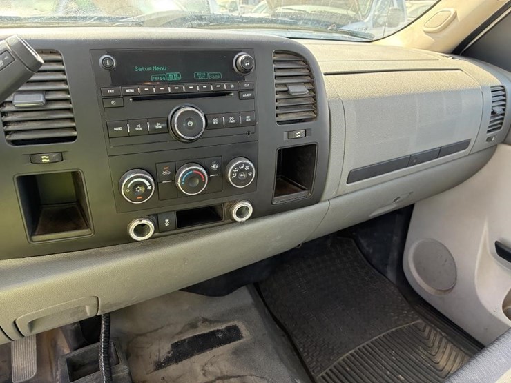 2012-gmc-sierra-2500hd-image-18