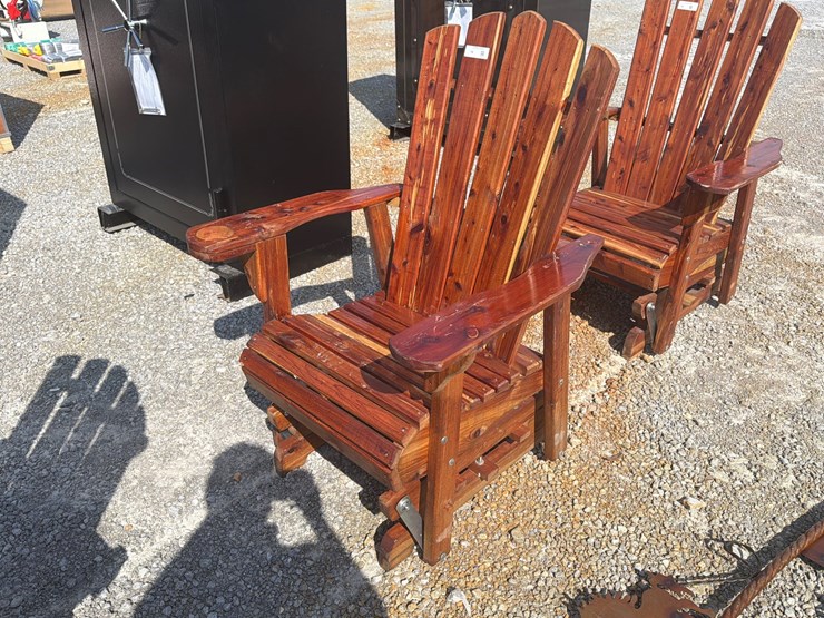 #76-•-amish-cedar-glider-chair-image-2