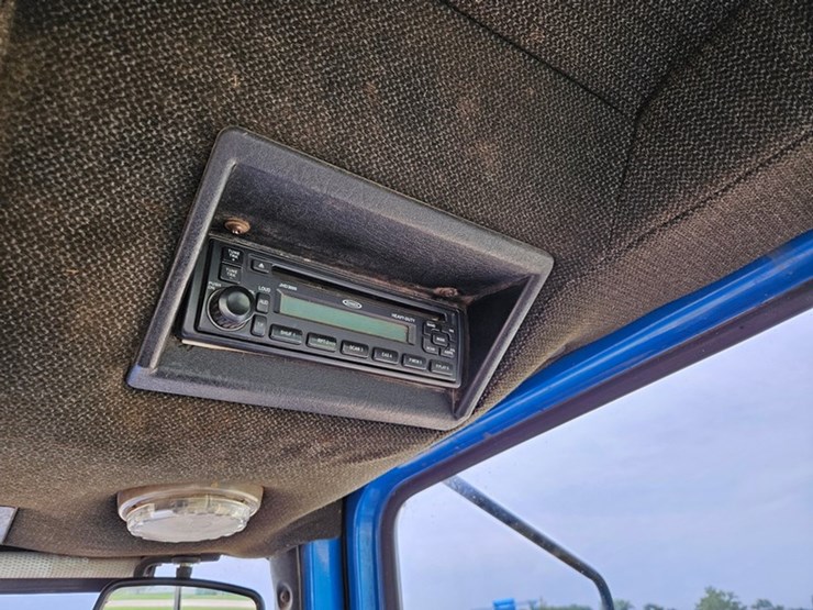 ford-tractor-image-37