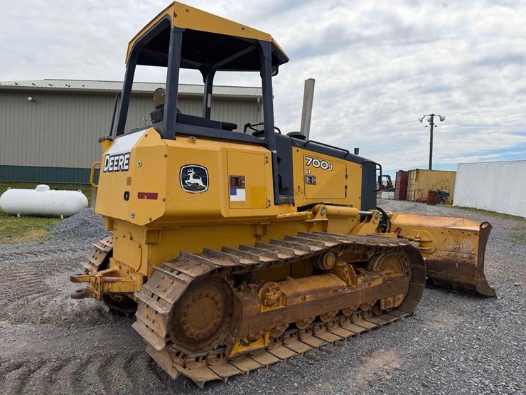 deere-700j-image-5