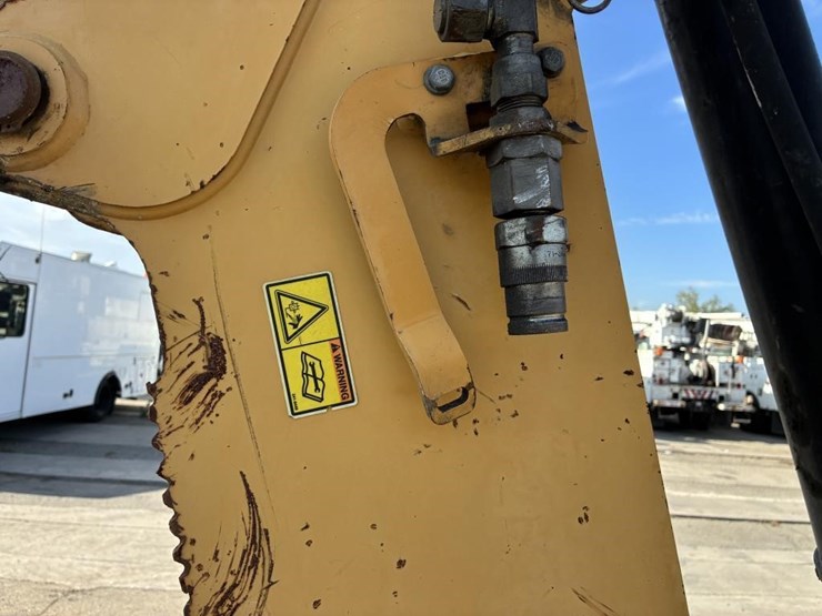2008-caterpillar-430e-image-16