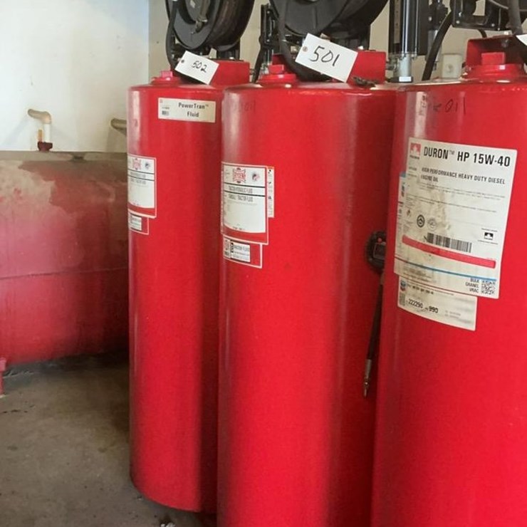 #501 • Turner Tanks Oil Holding Tank w/ Pump