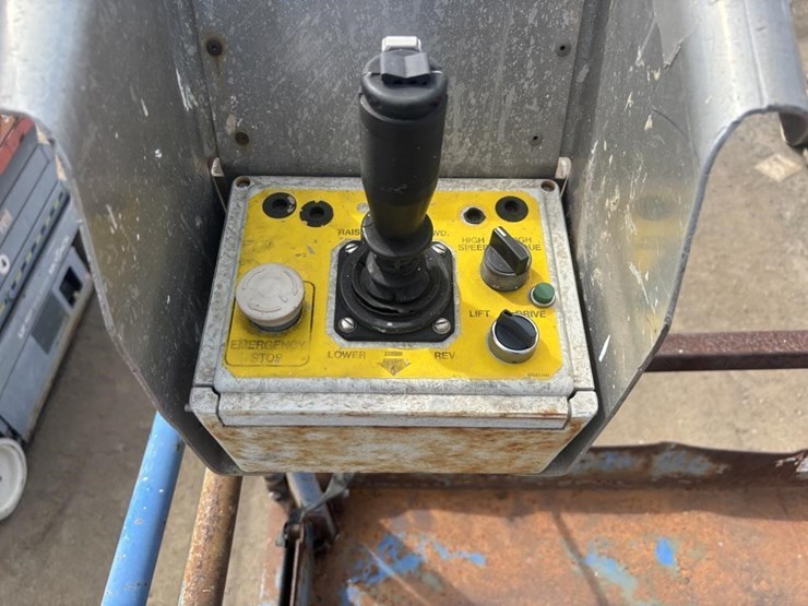 upright-lx-50-scissor-lift-image-7