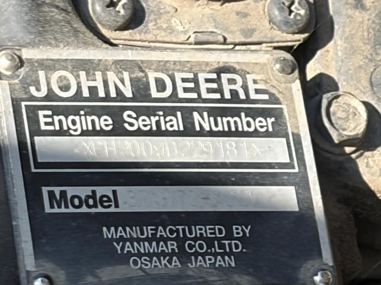 2010-john-deere-gator-image-11