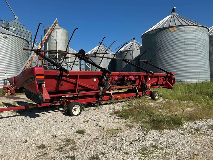 case-ih-2212-image-2