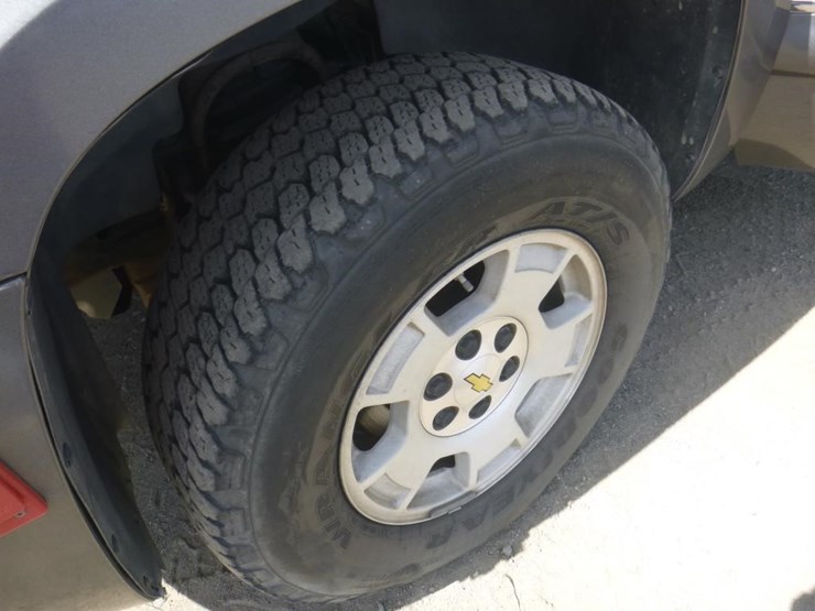 2007-chevrolet-tahoe-image-13