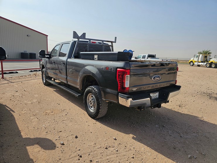 2018-ford-f250-image-3