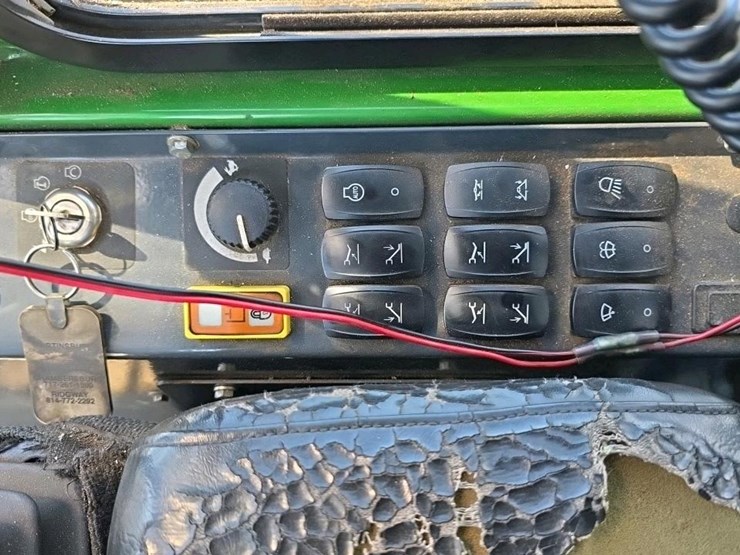 #302-•-2014-john-deere-437-knuckleboom-loader-image-23