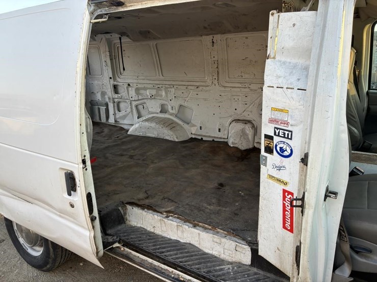 2003-ford-e350-sd-image-19