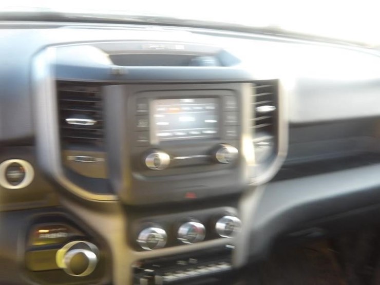 2019-dodge-ram-2500-image-24