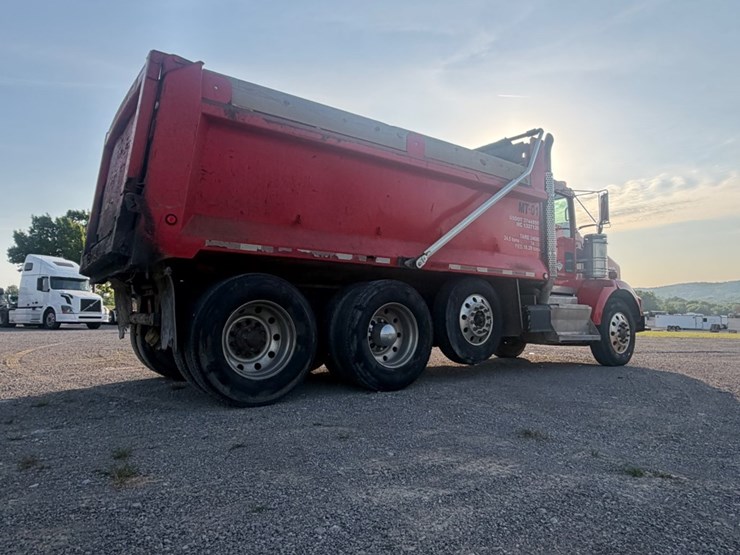 2013-kenworth-t800-image-5