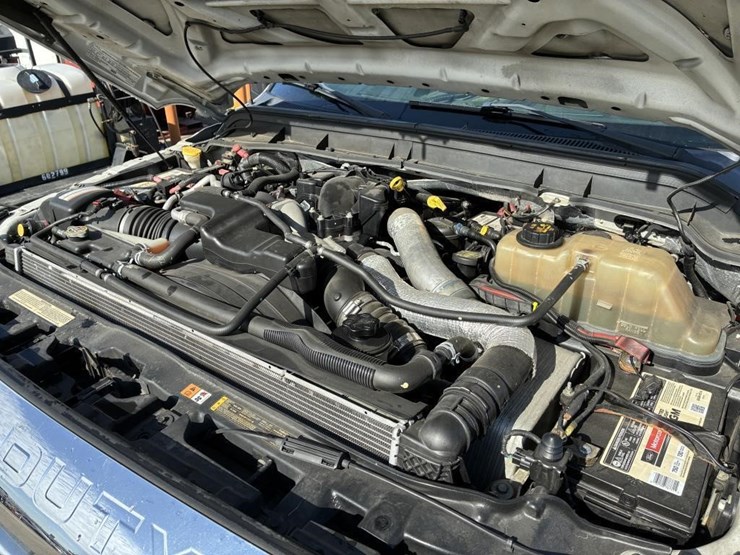 2015-ford-f550-image-8