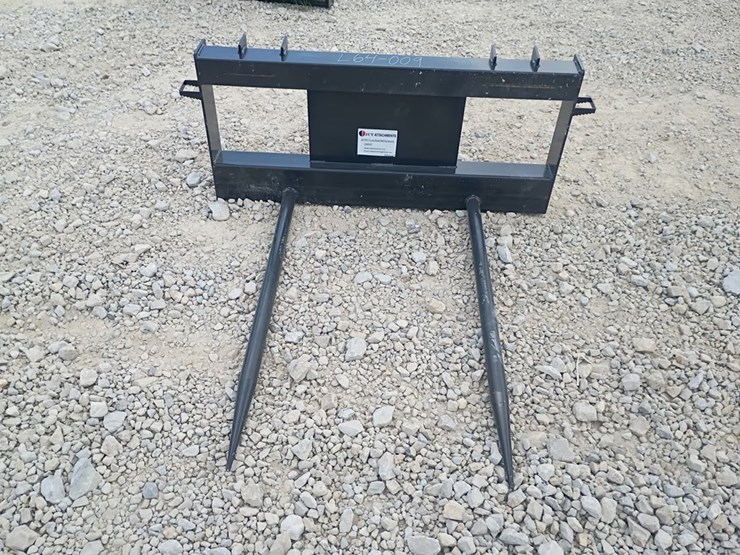 #l64-023-•-jct-bale-spear-skid-steer-attachment-[missing-parts]-image-1