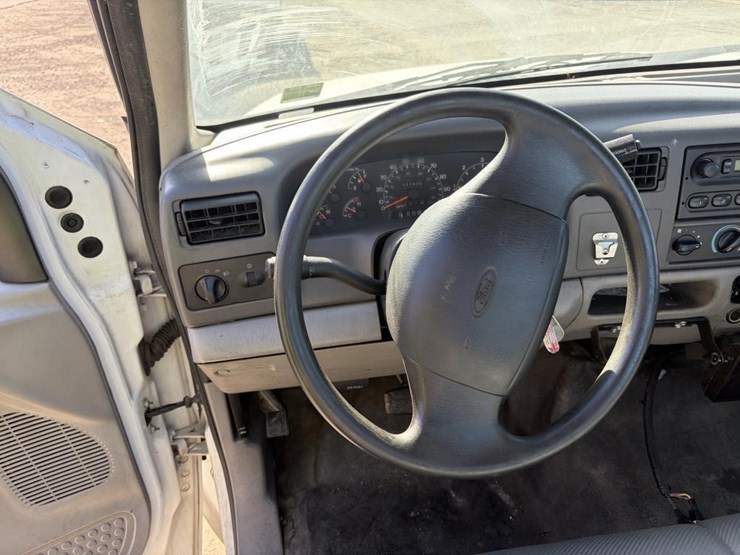 2001-ford-f250-image-15