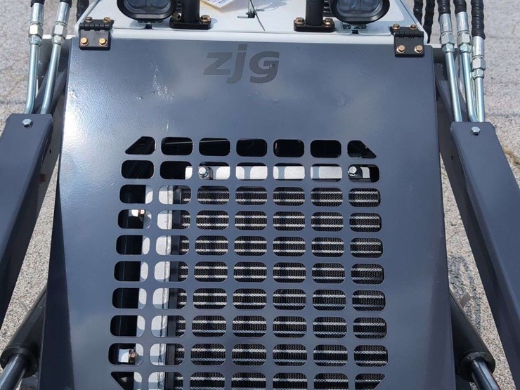 zjg-mini-skid-steer-loader-zj-380-(white)---15hp-image-3