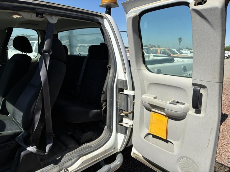 2012-gmc-sierra-2500hd-image-16