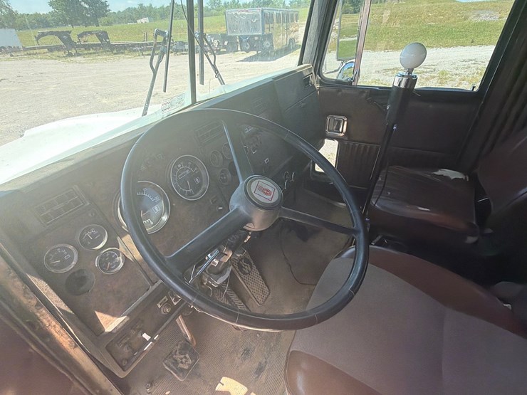 1991-kenworth-t800-image-13