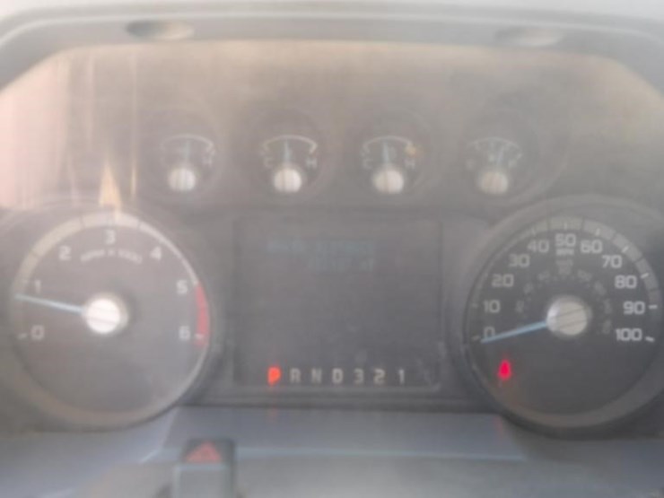 2012-ford-f550-image-21