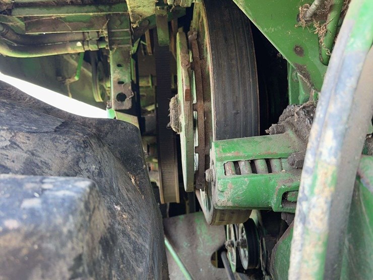 john-deere-7720-titan-ii-image-29