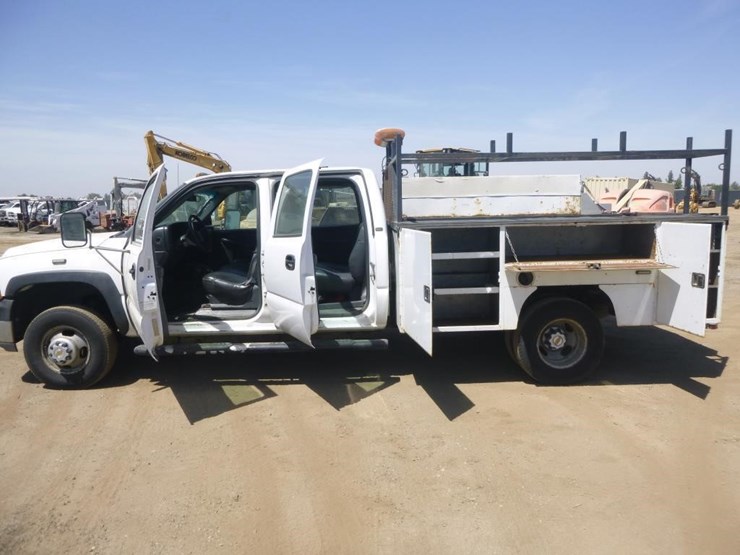 2001-chevrolet-3500-image-7